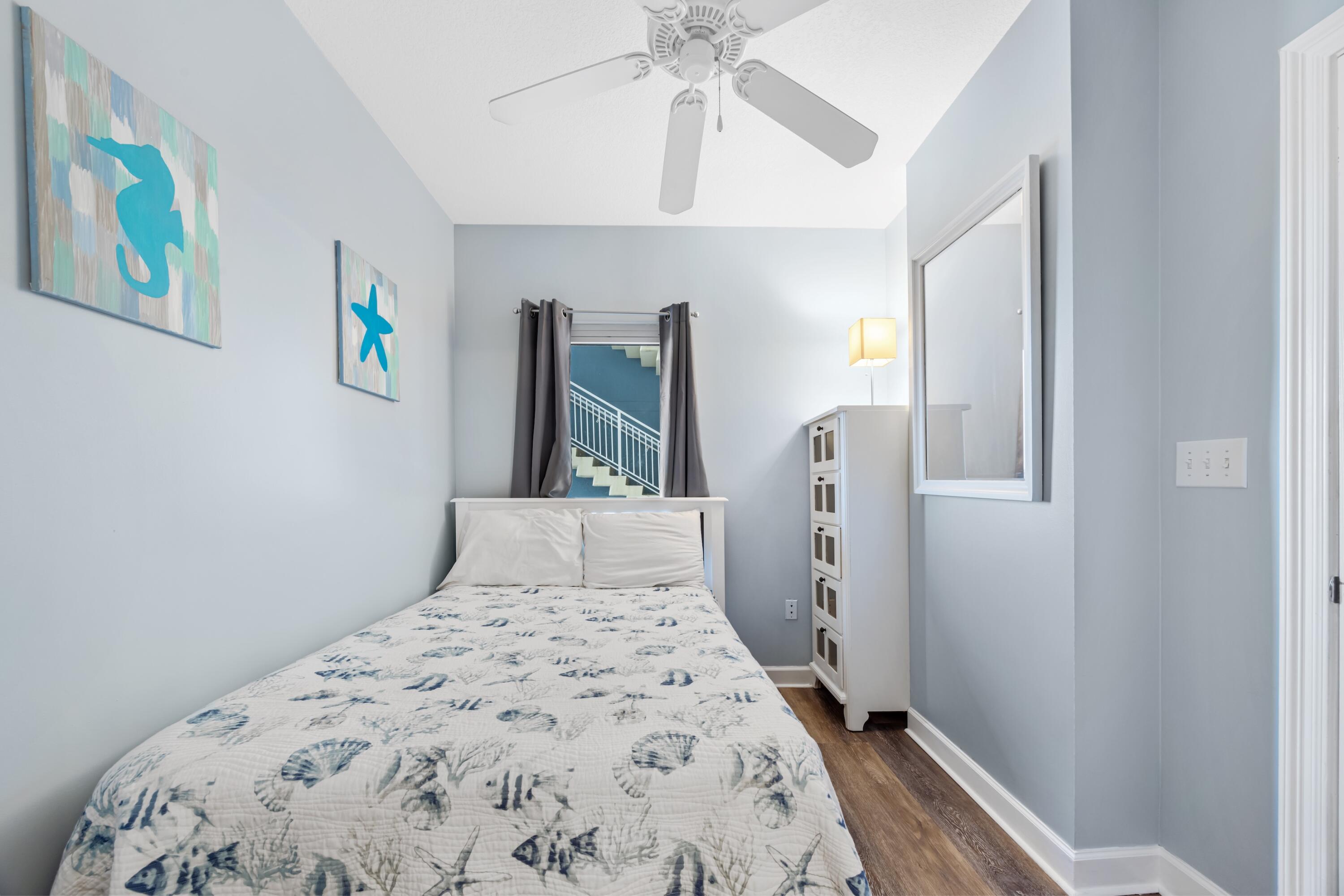 STERLING SHORES - Residential