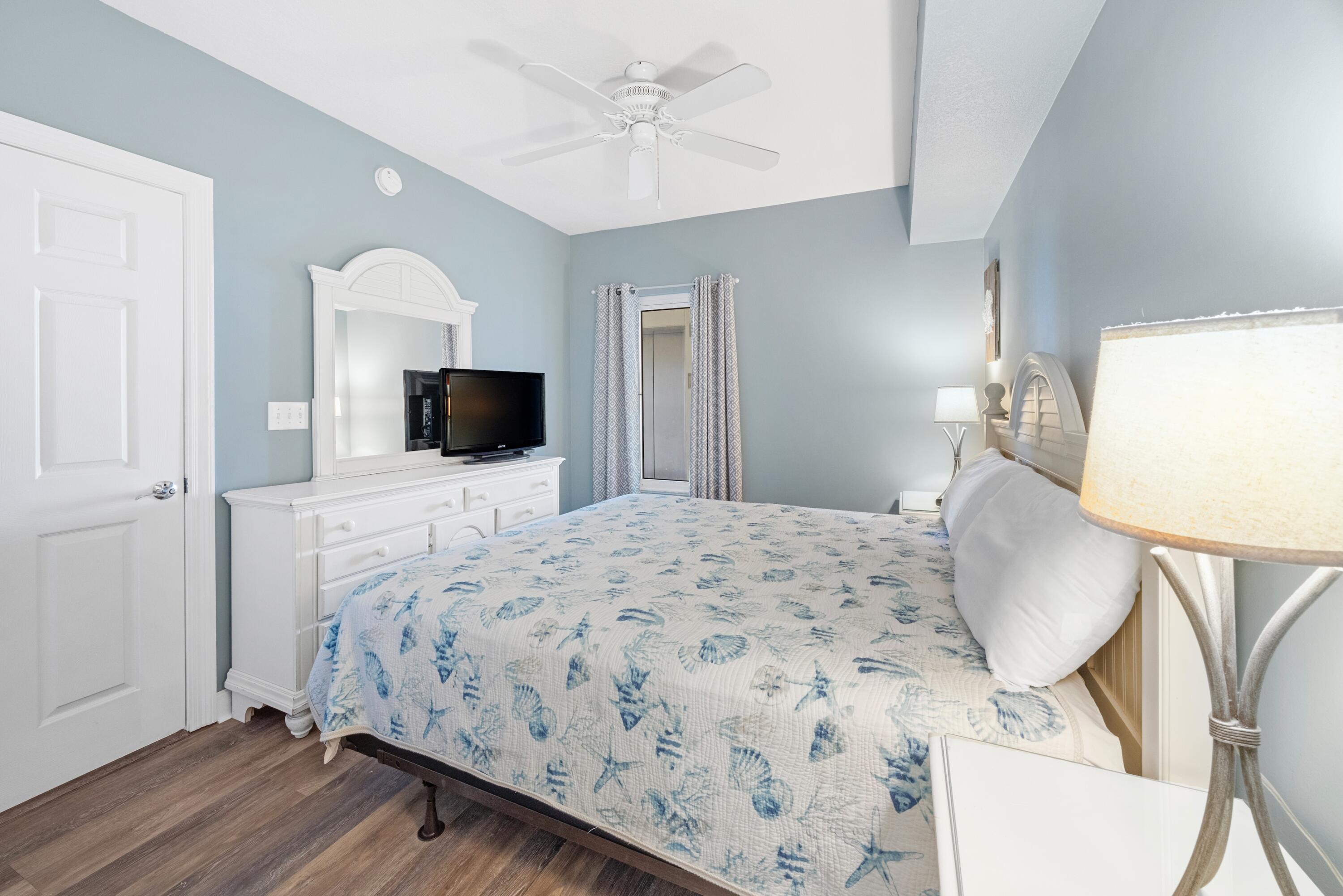 STERLING SHORES - Residential