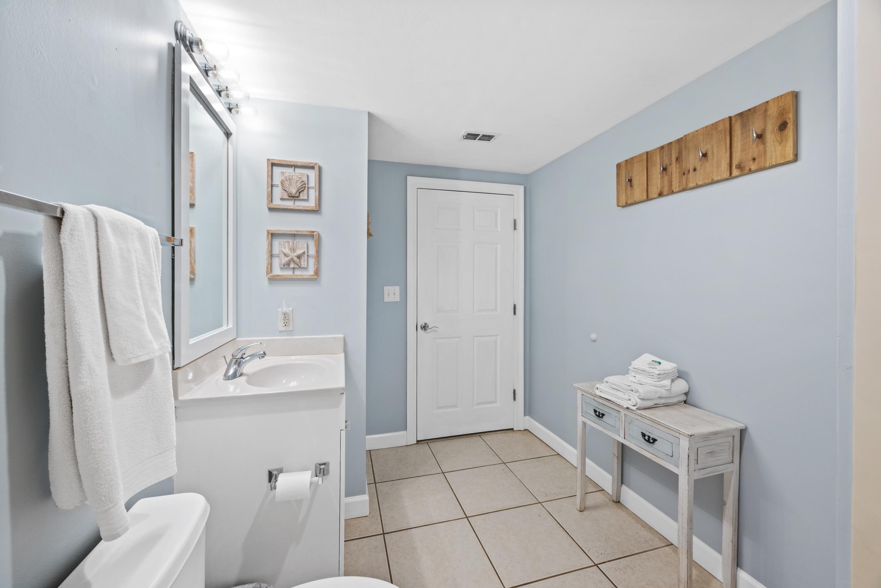 STERLING SHORES - Residential