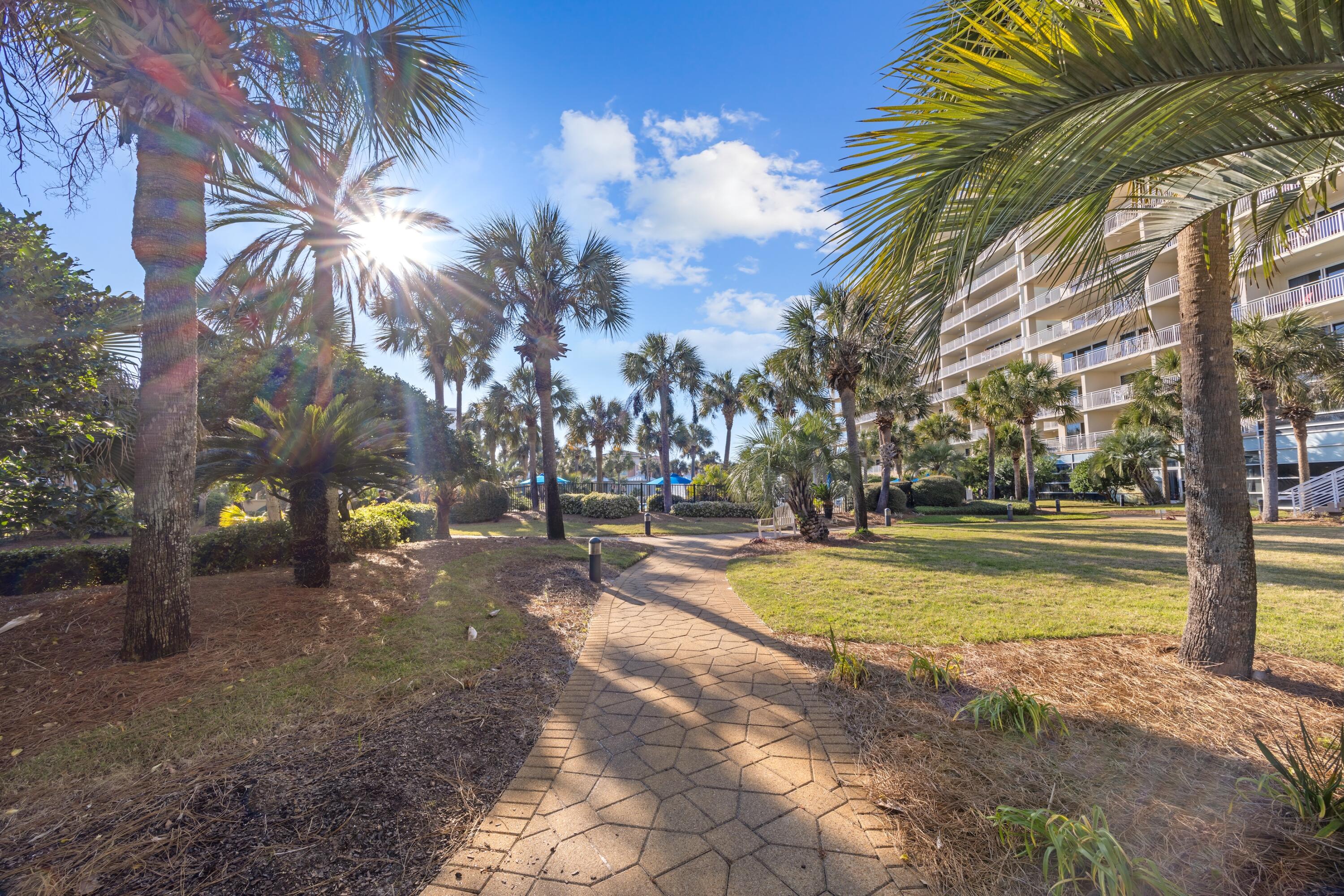 STERLING SHORES - Residential