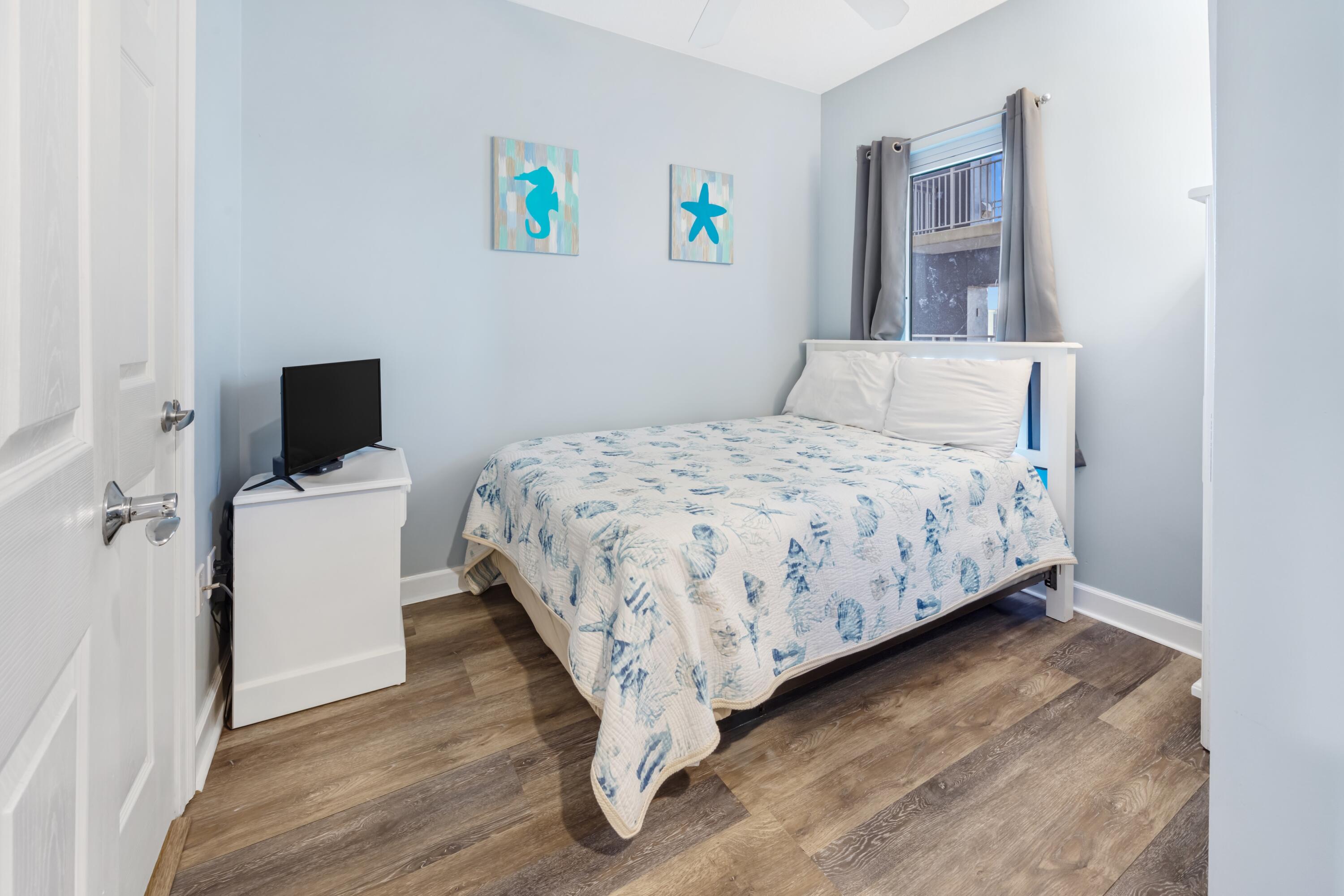 STERLING SHORES - Residential