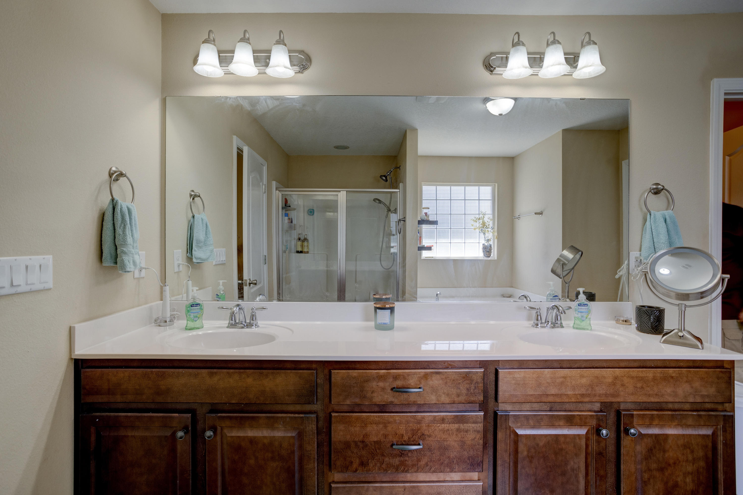 BROOKE ESTATES PH III - Residential