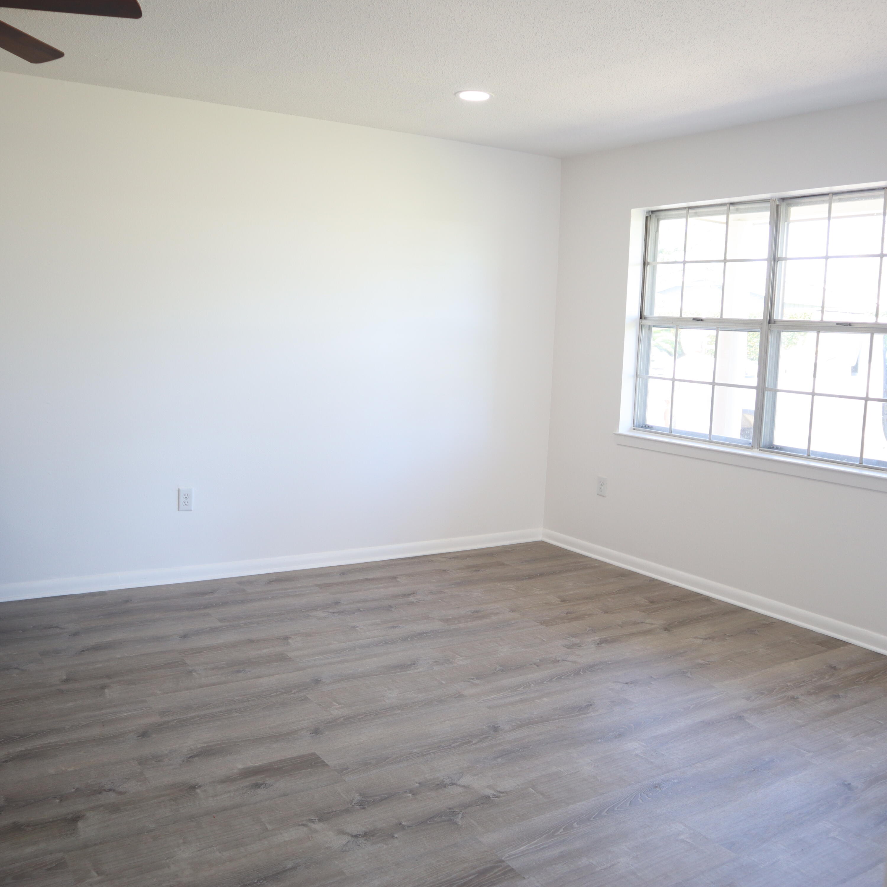 VICTORIA GARDENS - Residential