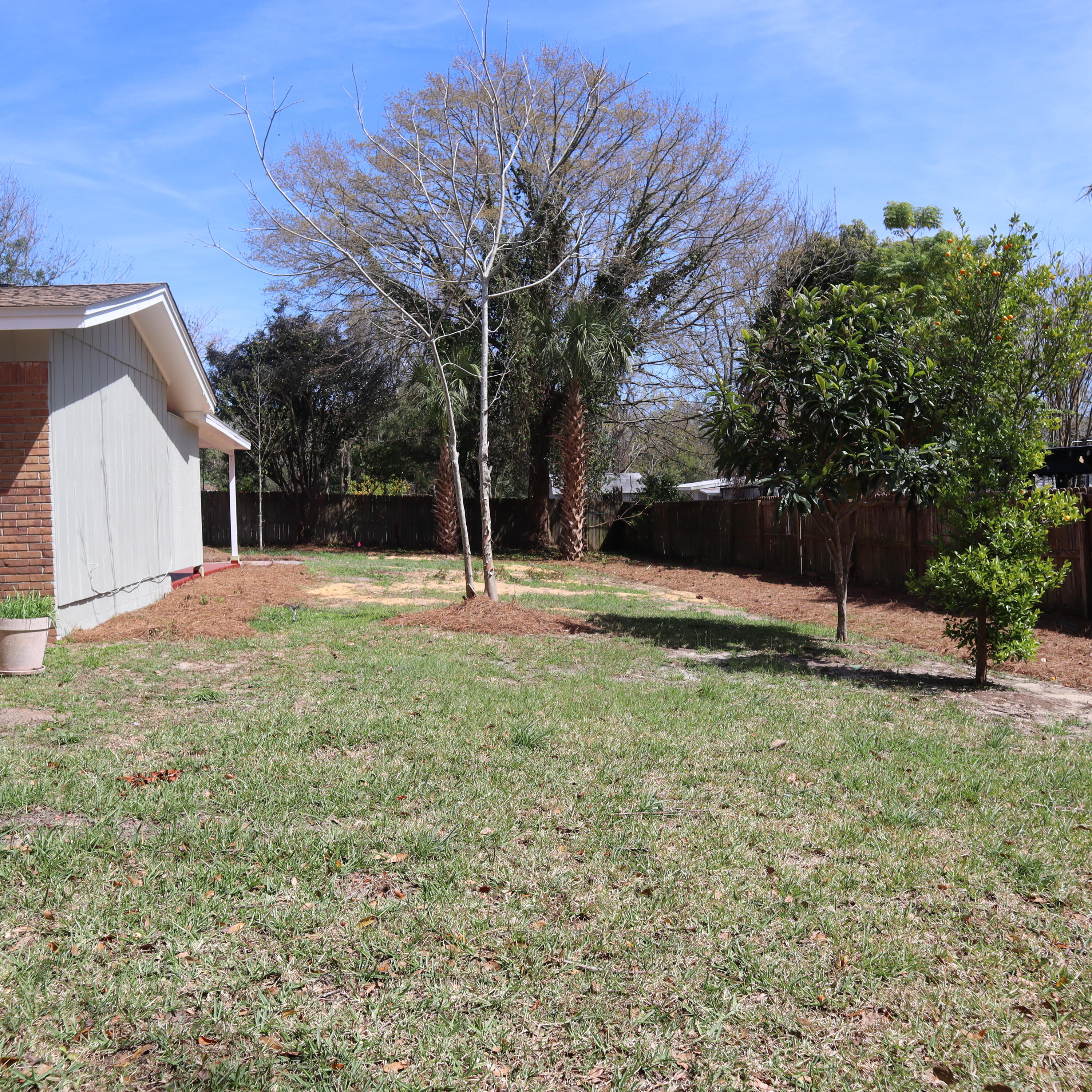 VICTORIA GARDENS - Residential