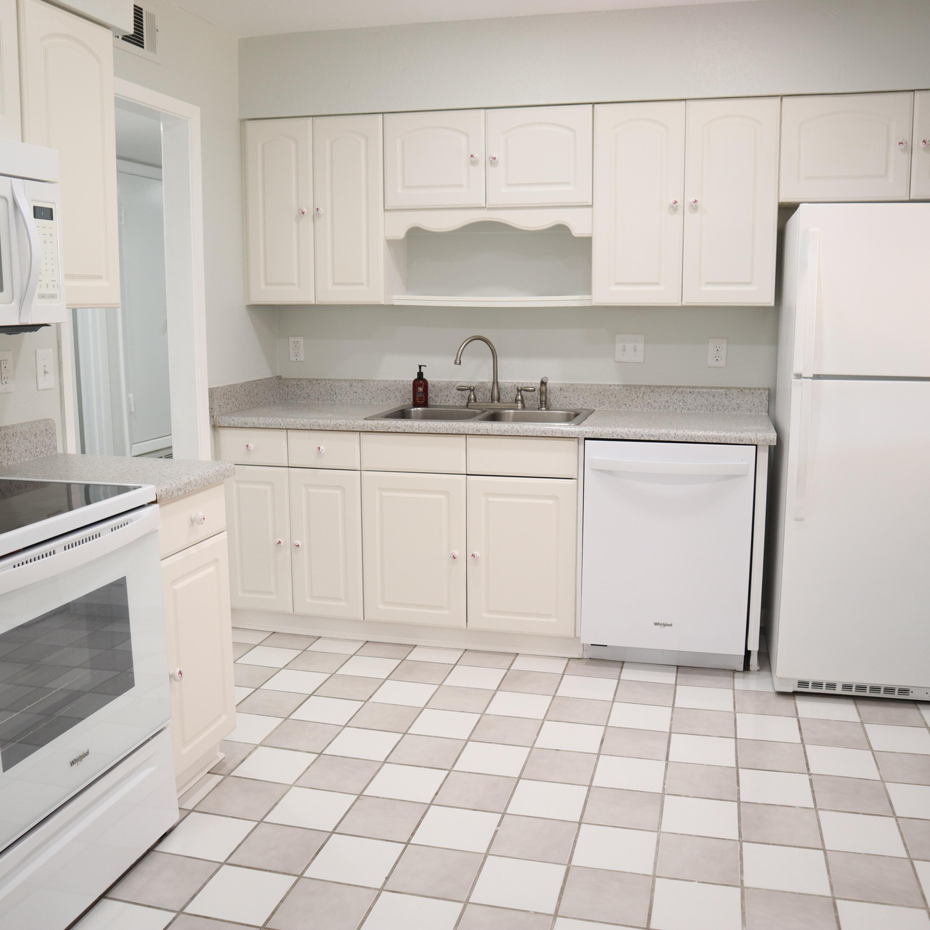 VICTORIA GARDENS - Residential