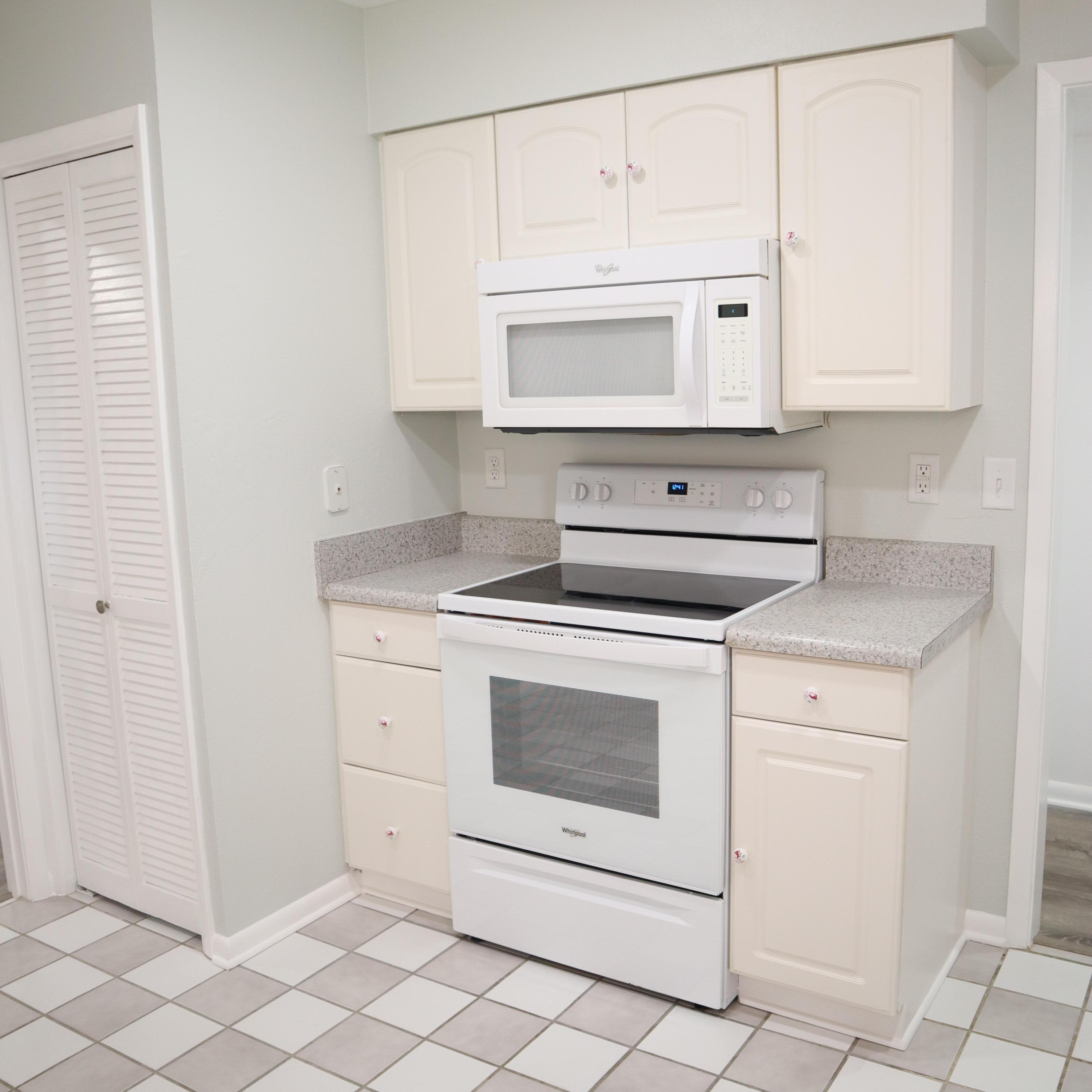 VICTORIA GARDENS - Residential