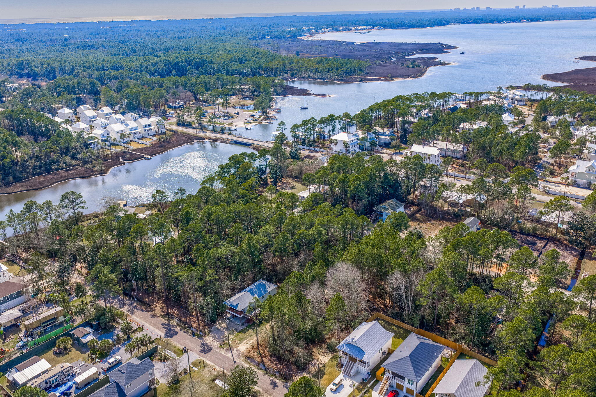 NO RECORDED SUBDIVISION - Land