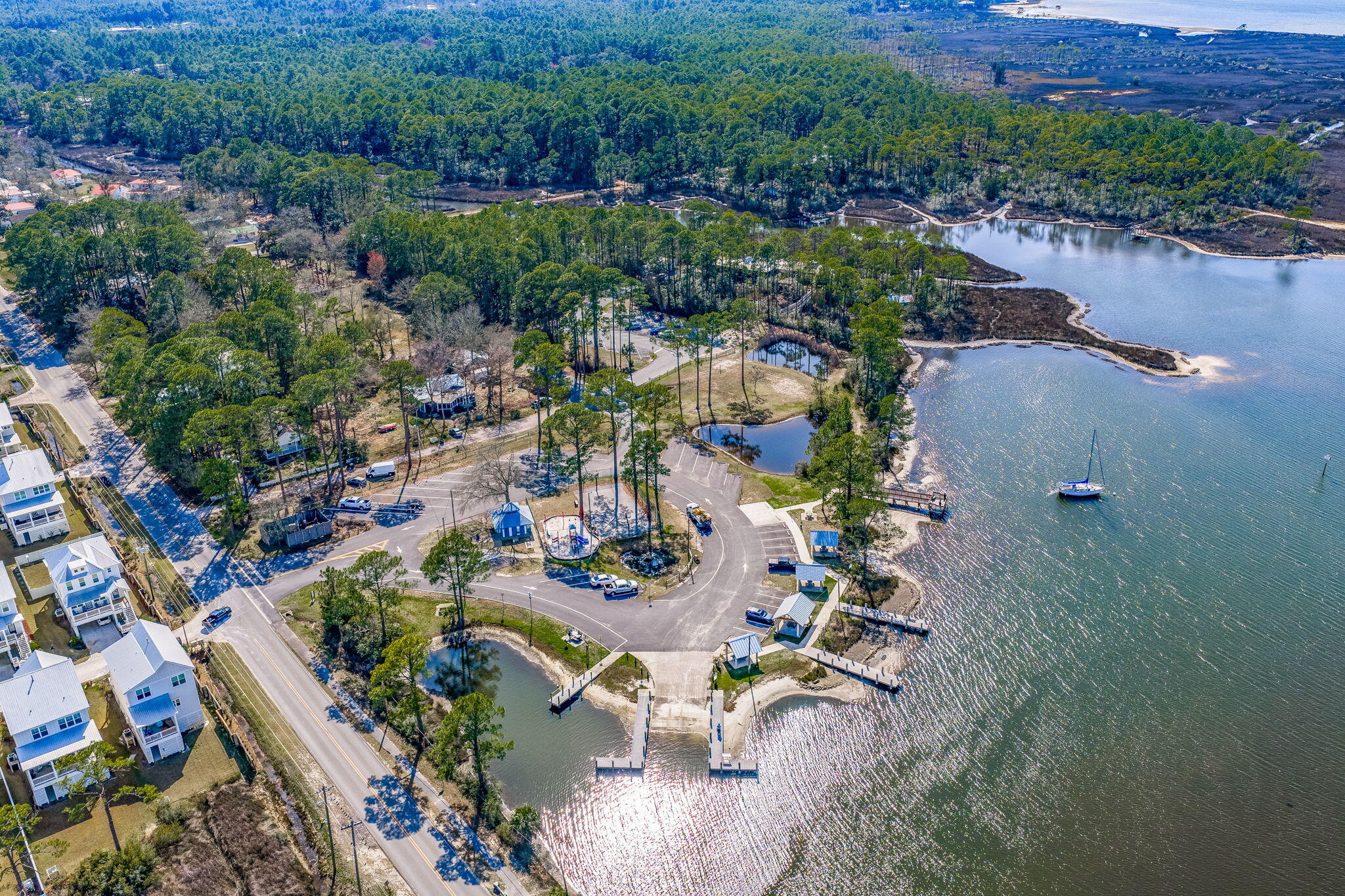 NO RECORDED SUBDIVISION - Land