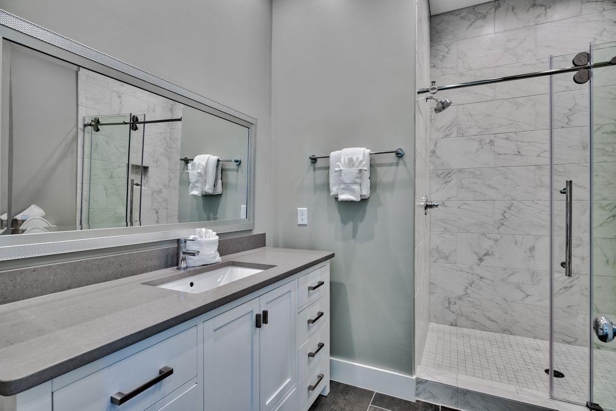 EMERALD WATERS VILLAGE - Residential