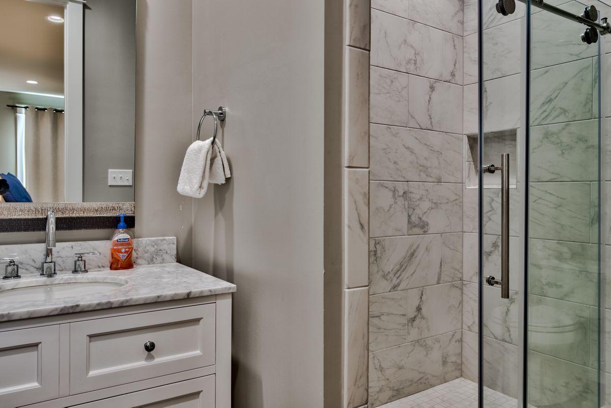 EMERALD WATERS VILLAGE - Residential