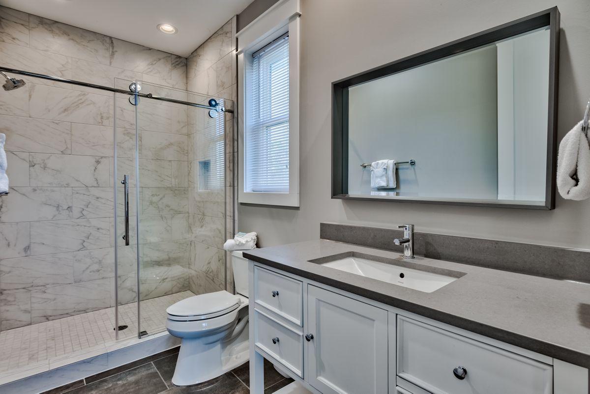 EMERALD WATERS VILLAGE - Residential