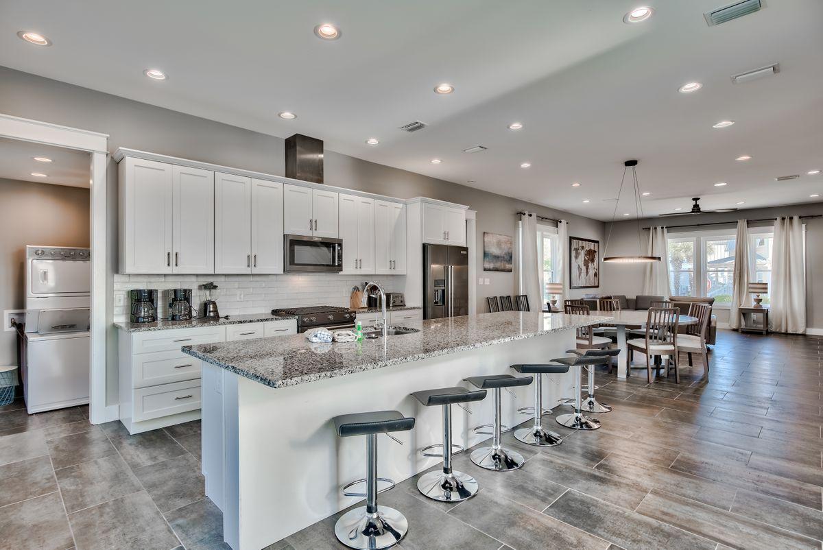 EMERALD WATERS VILLAGE - Residential