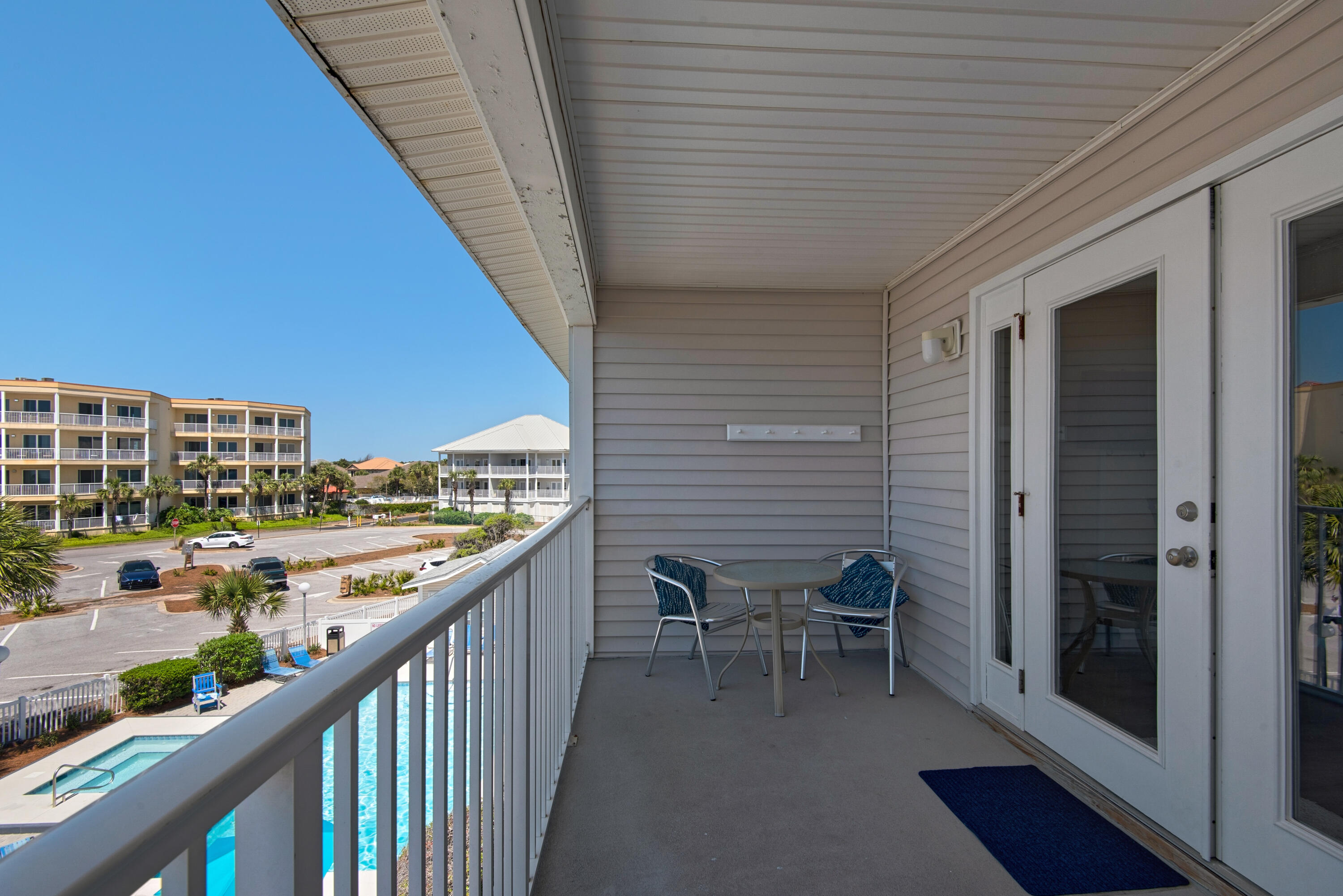 SUMMERSPELL CONDO - Residential