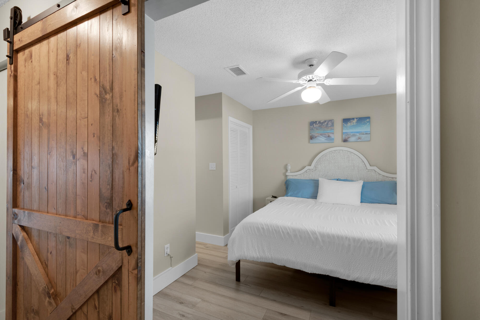 SUMMERSPELL CONDO - Residential