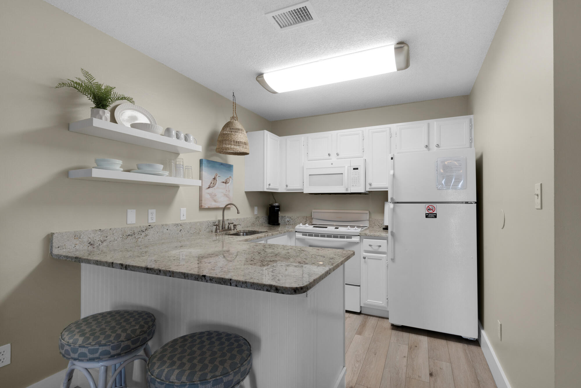 SUMMERSPELL CONDO - Residential