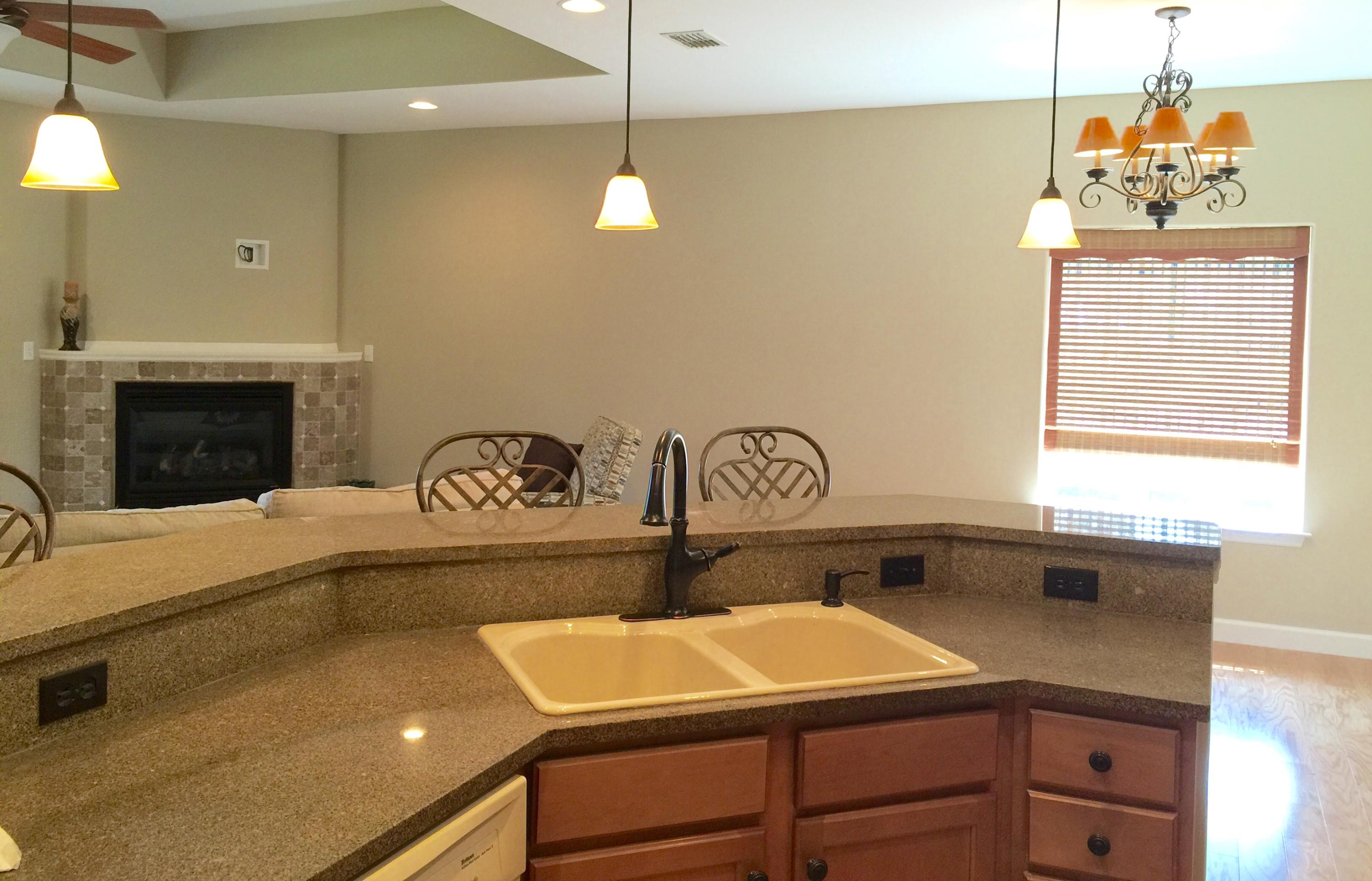 PELICAN BAY - Residential