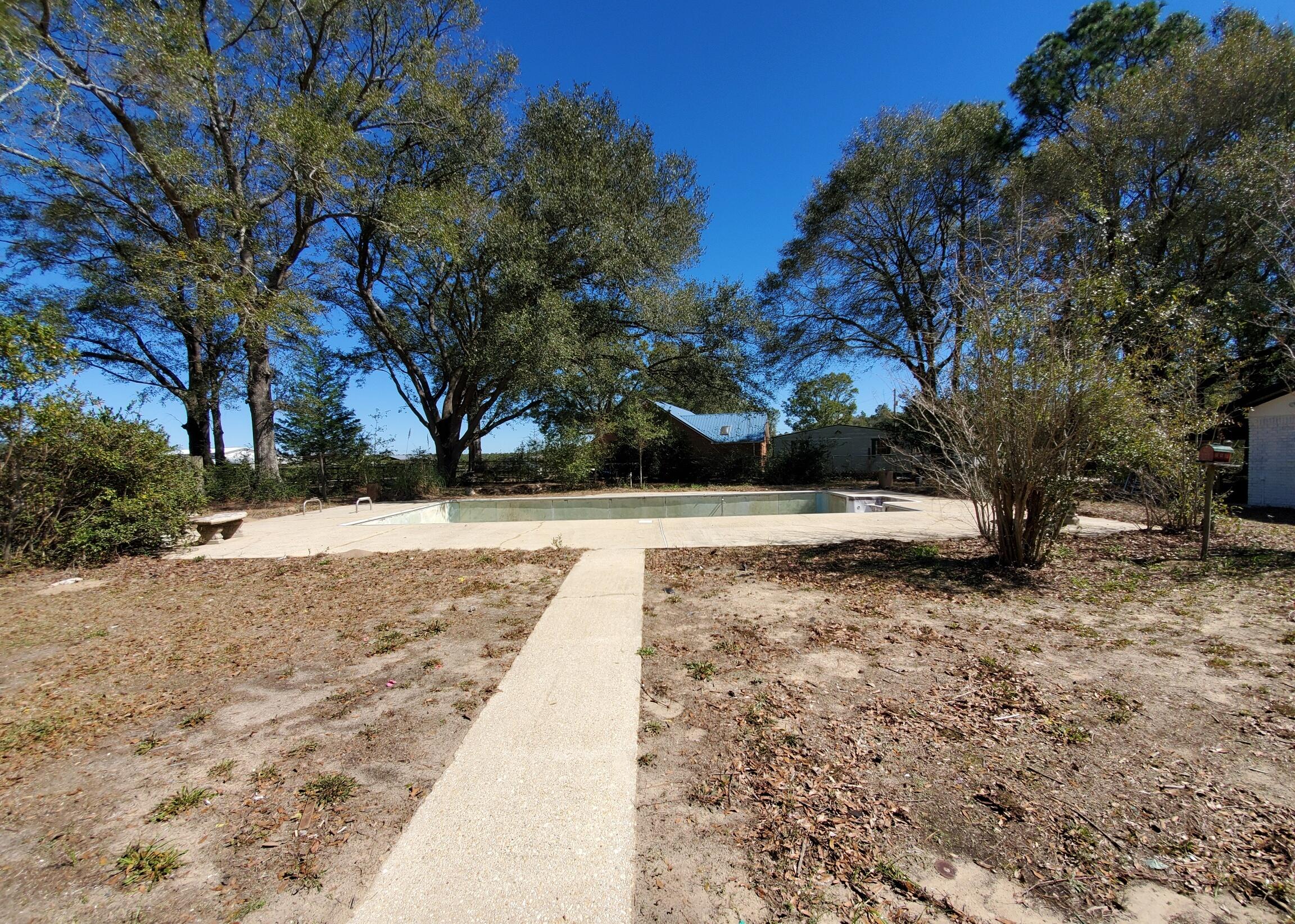 NO RECORDED SUBDIVISION - Residential