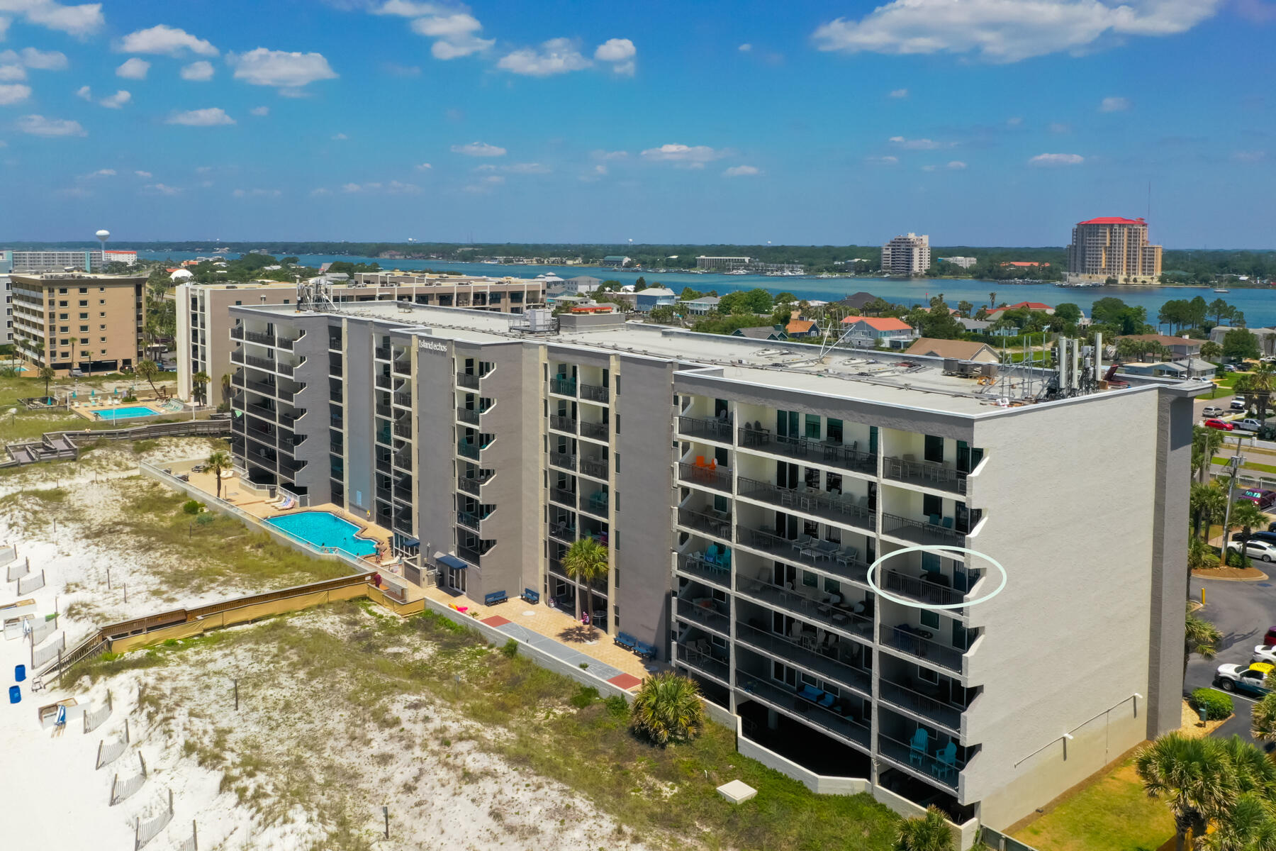 ISLAND ECHO CONDO - Residential