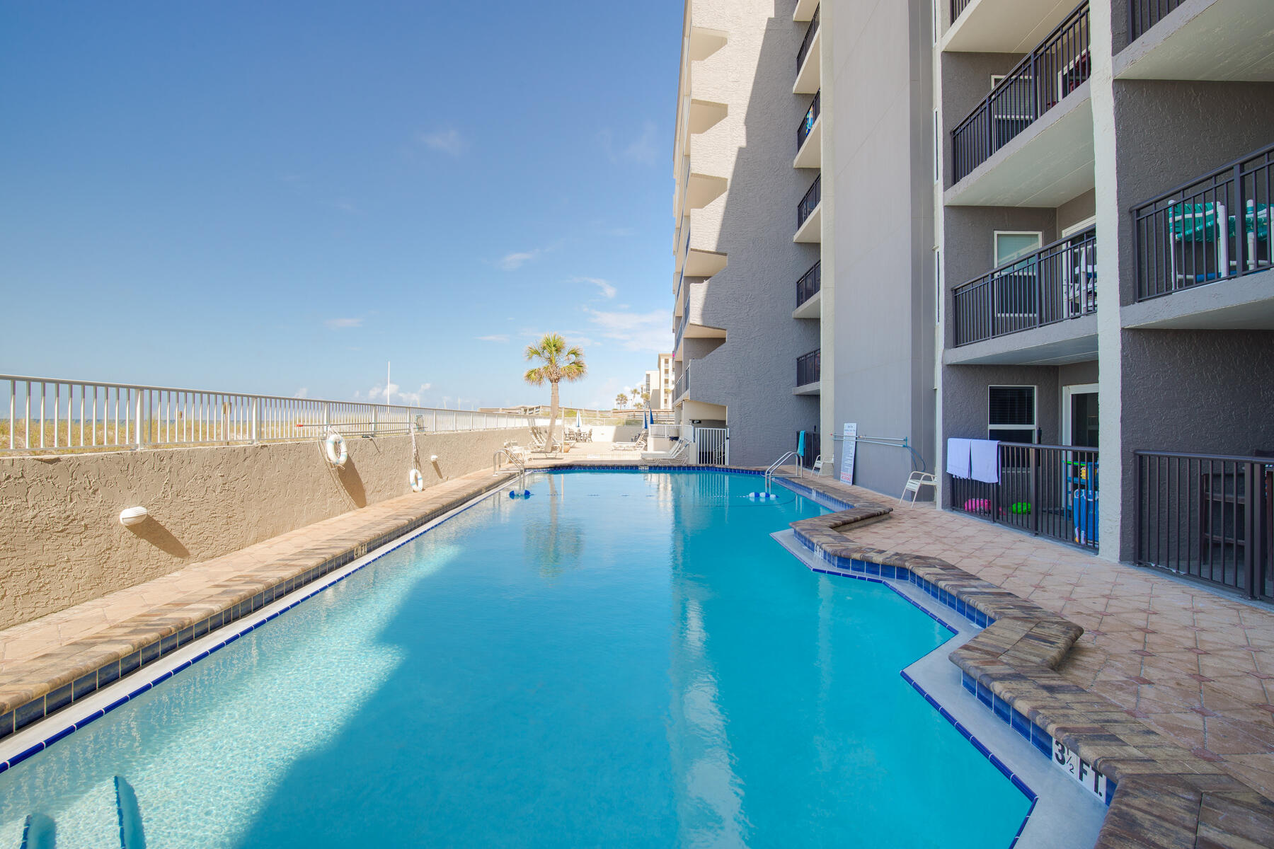 ISLAND ECHO CONDO - Residential