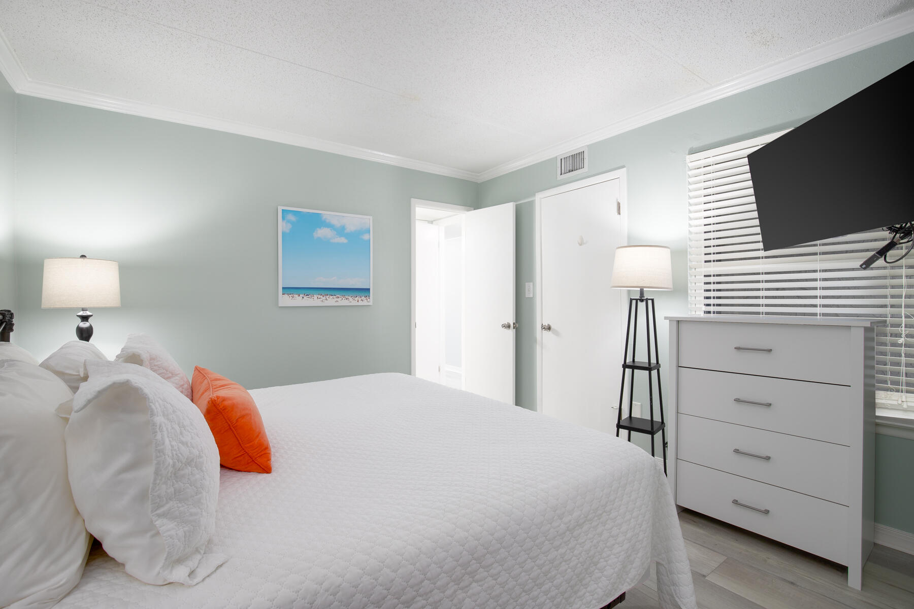 ISLAND ECHO CONDO - Residential