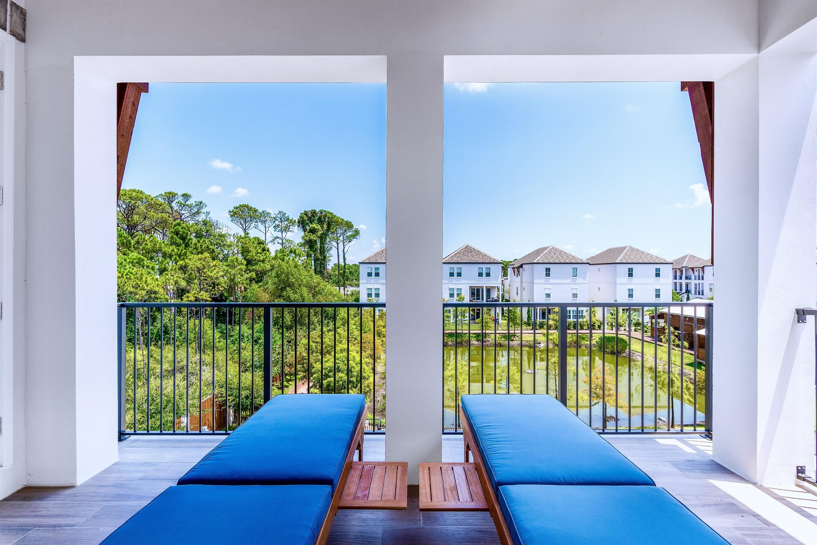 The Retreat at Miramar - Residential