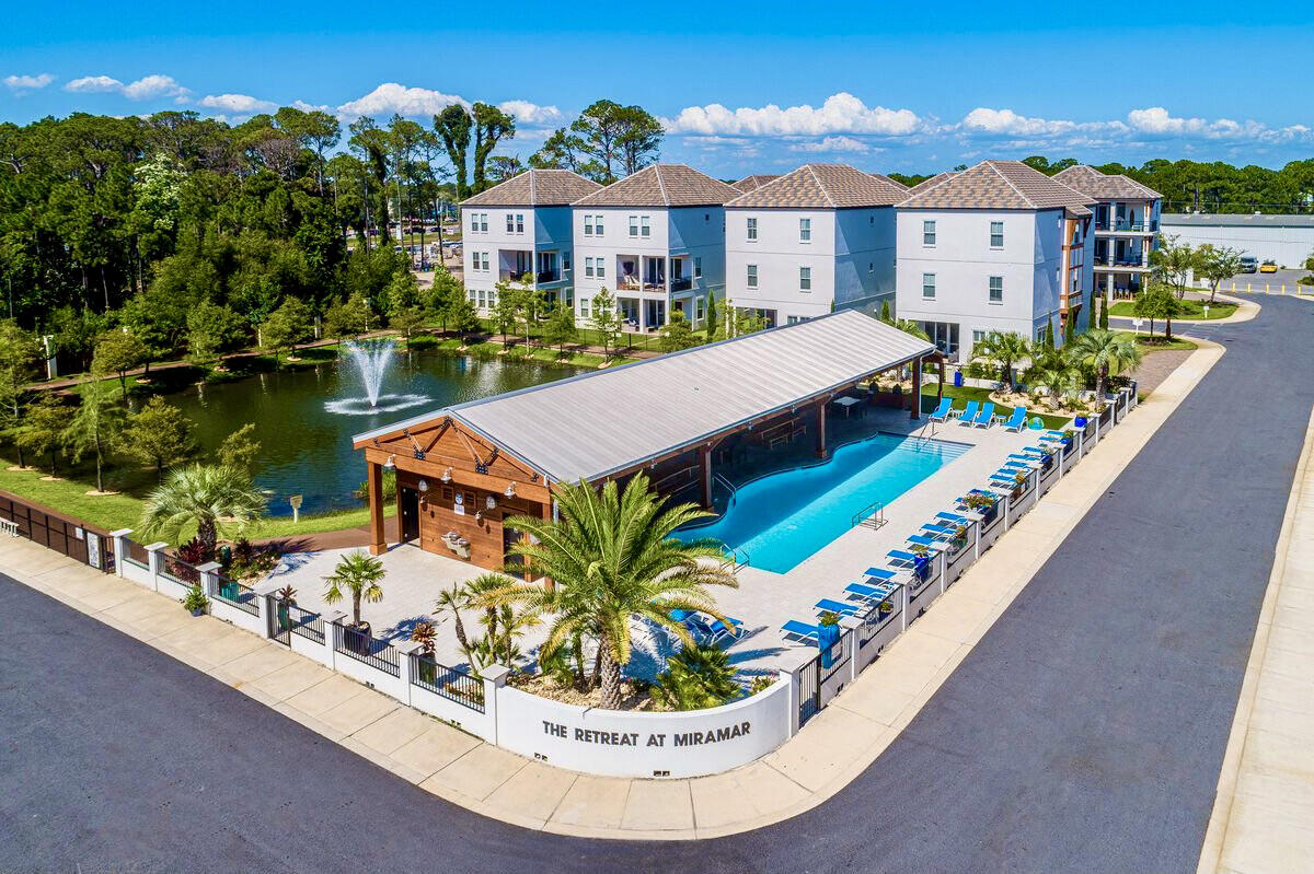 The Retreat at Miramar - Residential