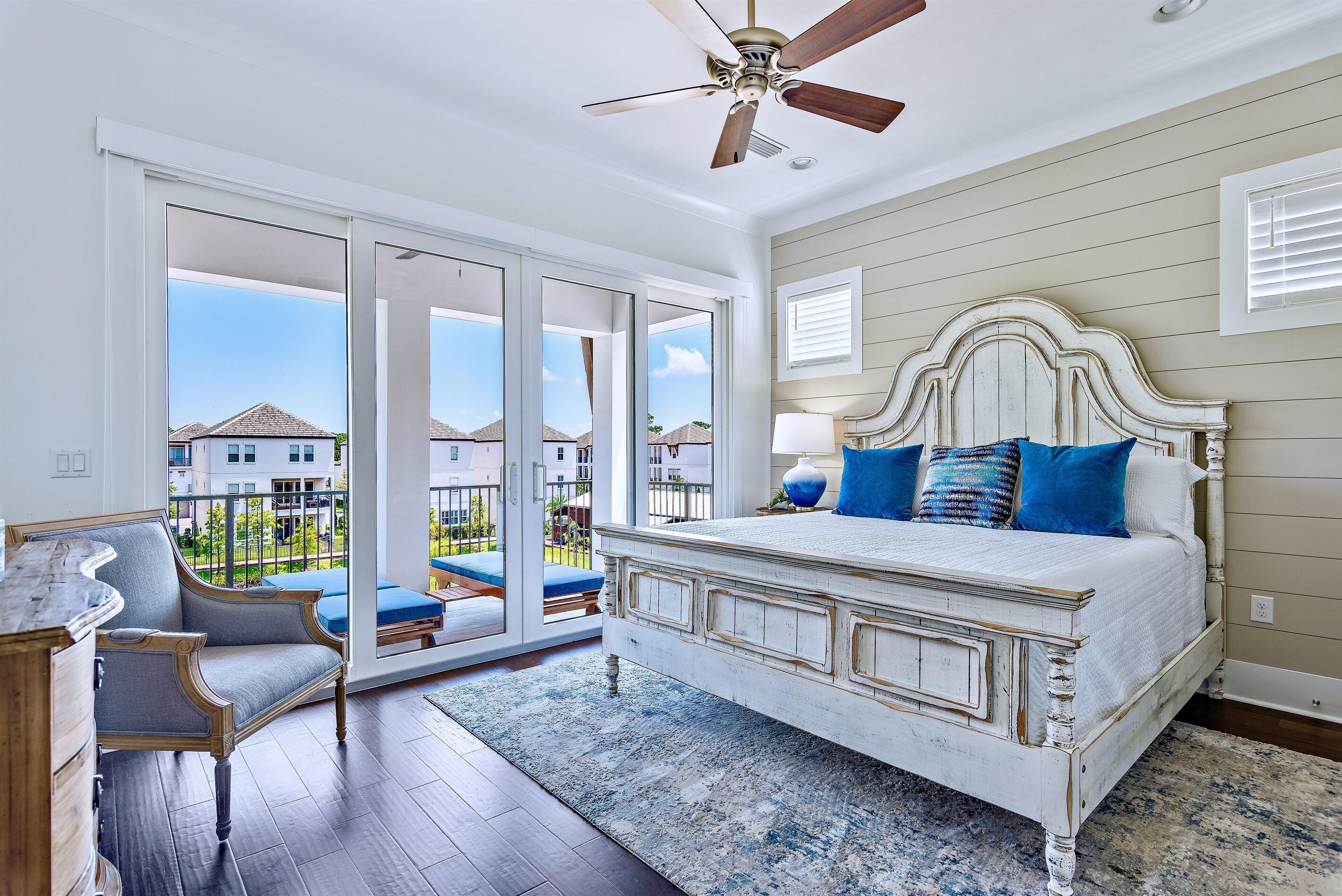 The Retreat at Miramar - Residential
