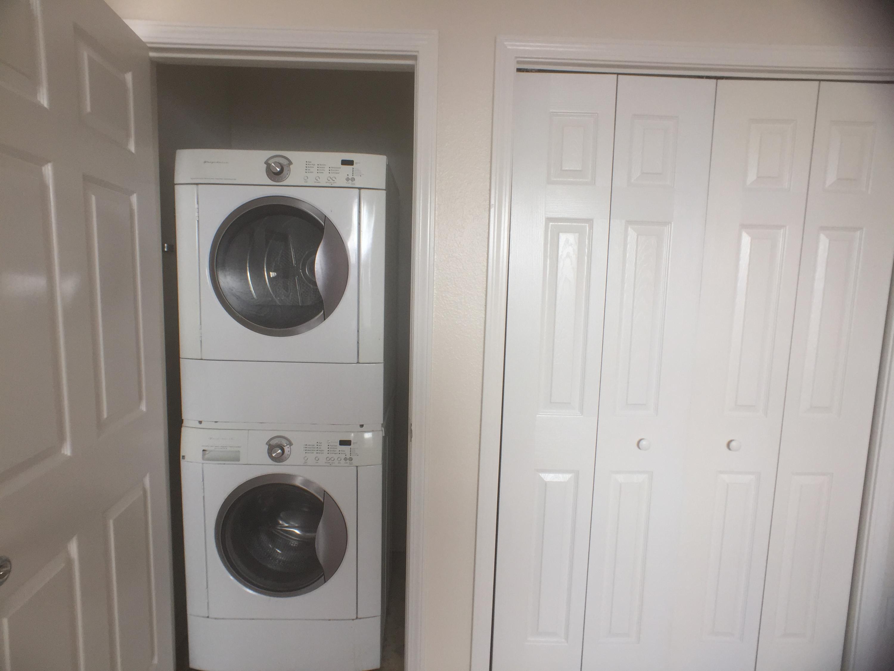 POINCIANA PLACE - Residential Lease