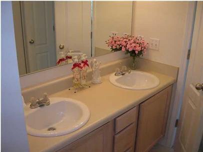 SHADOW LAKES - Residential Lease