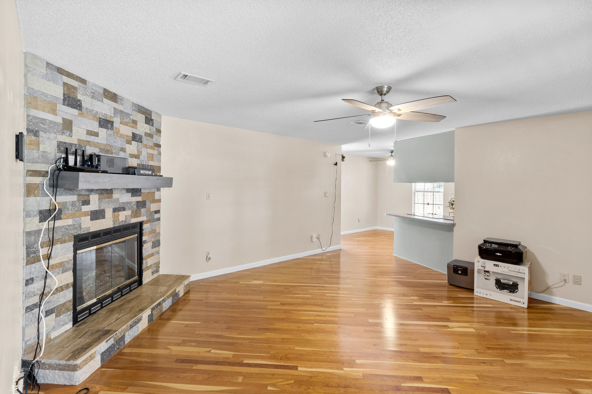 SUMMER TREE - Residential