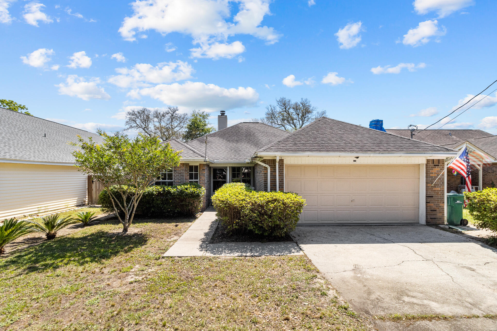 SUMMER TREE - Residential