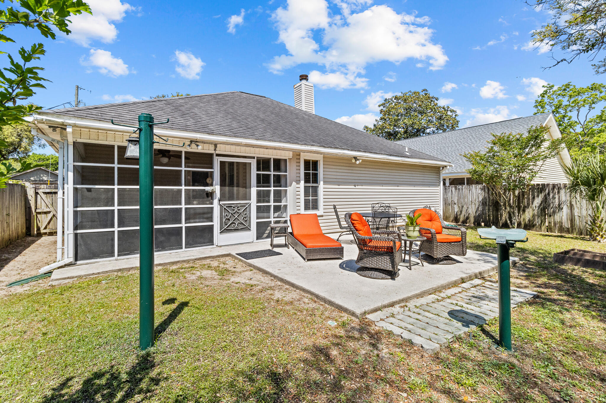 SUMMER TREE - Residential