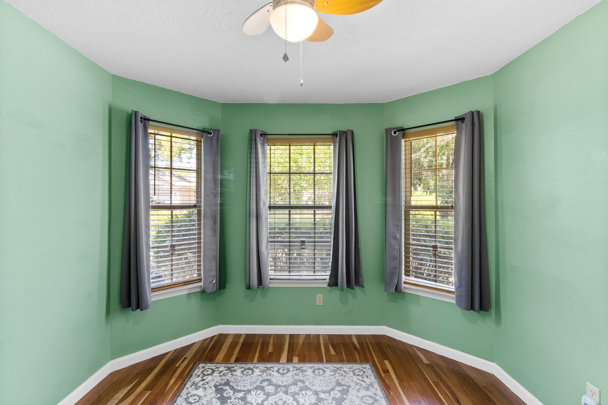 SUMMER TREE - Residential