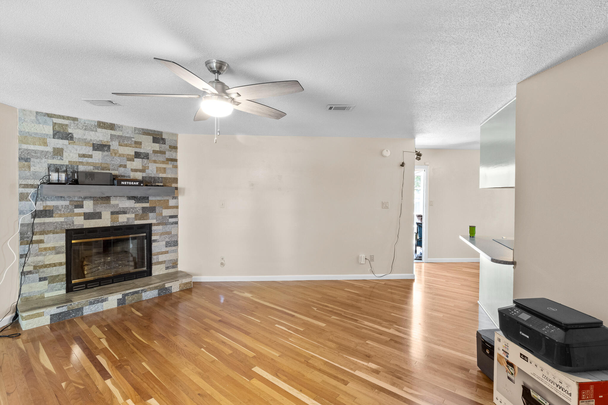 SUMMER TREE - Residential