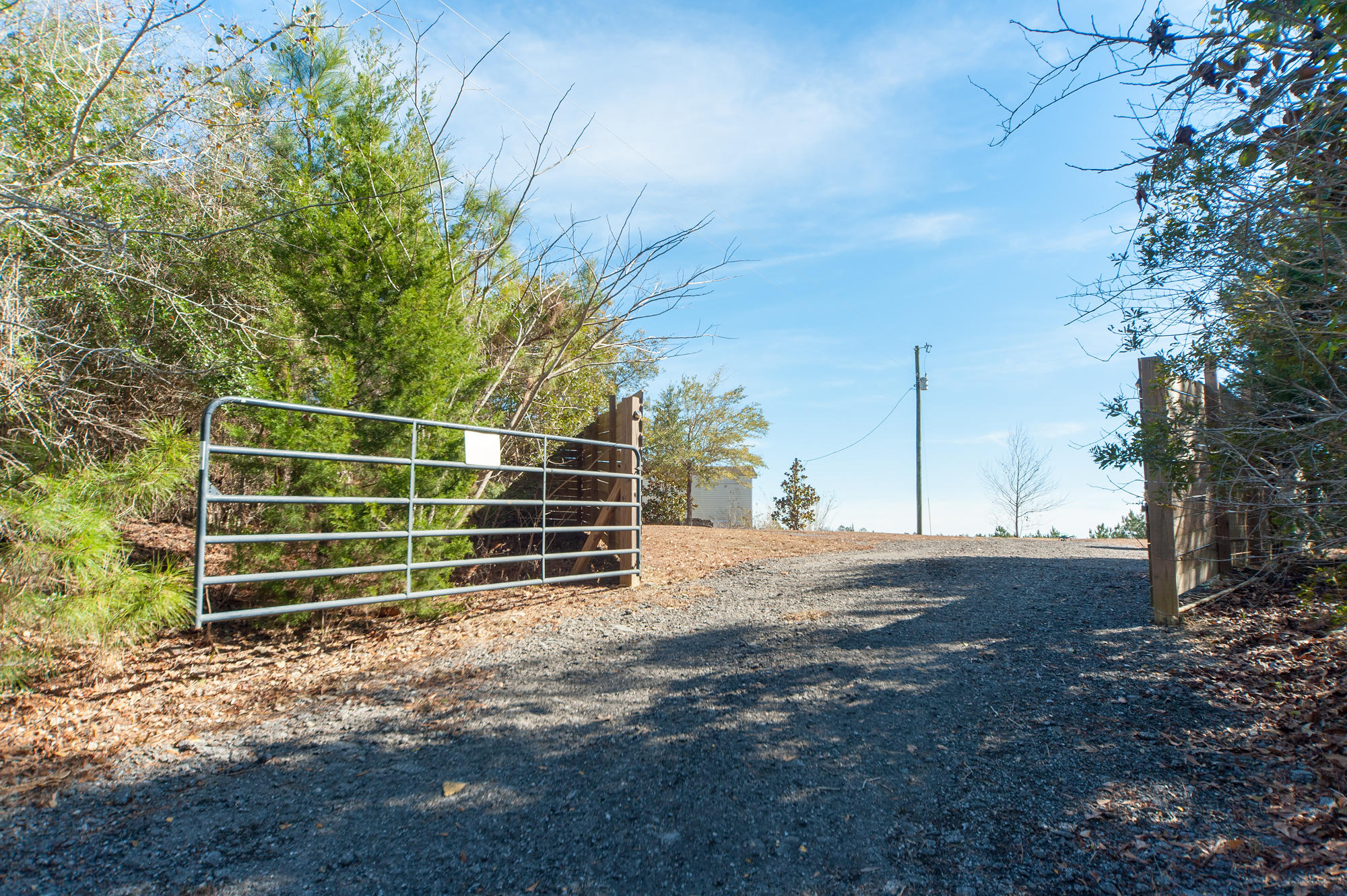 NO RECORDED SUBDIVISION - Residential