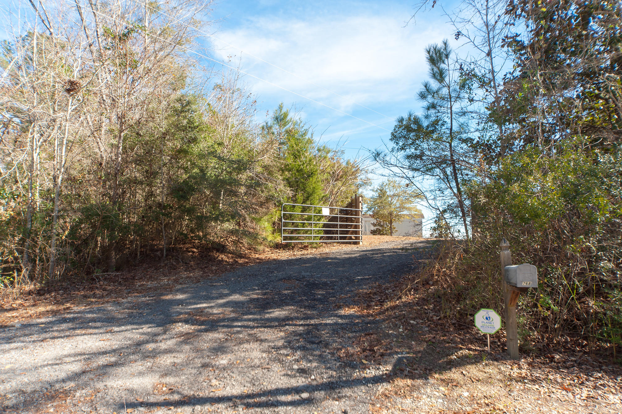 NO RECORDED SUBDIVISION - Residential