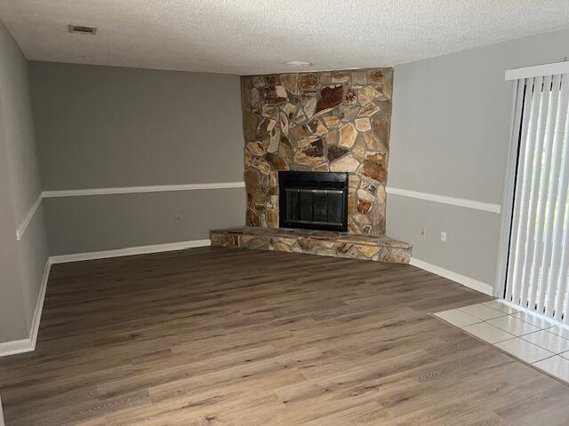 ROCKY BAYOU T/H - Residential Lease