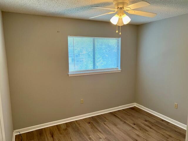 ROCKY BAYOU T/H - Residential Lease