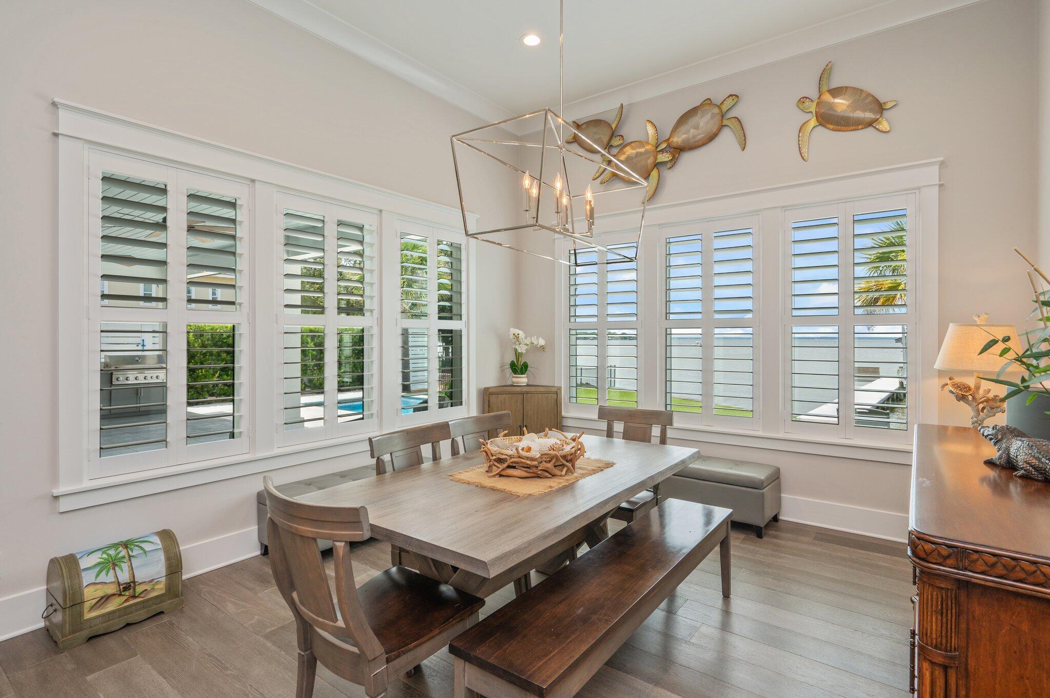 PELICAN BAY - Residential