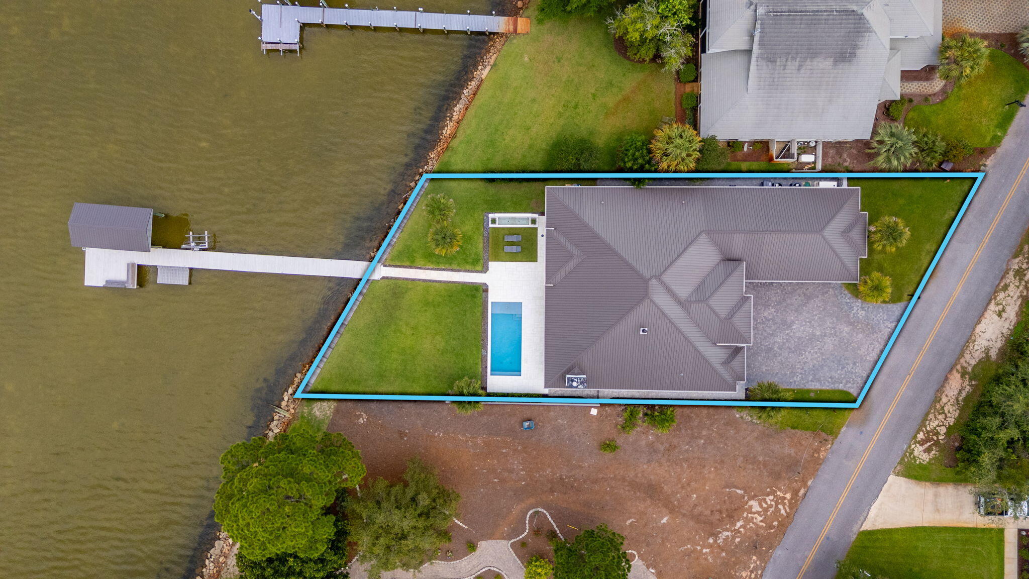 PELICAN BAY - Residential