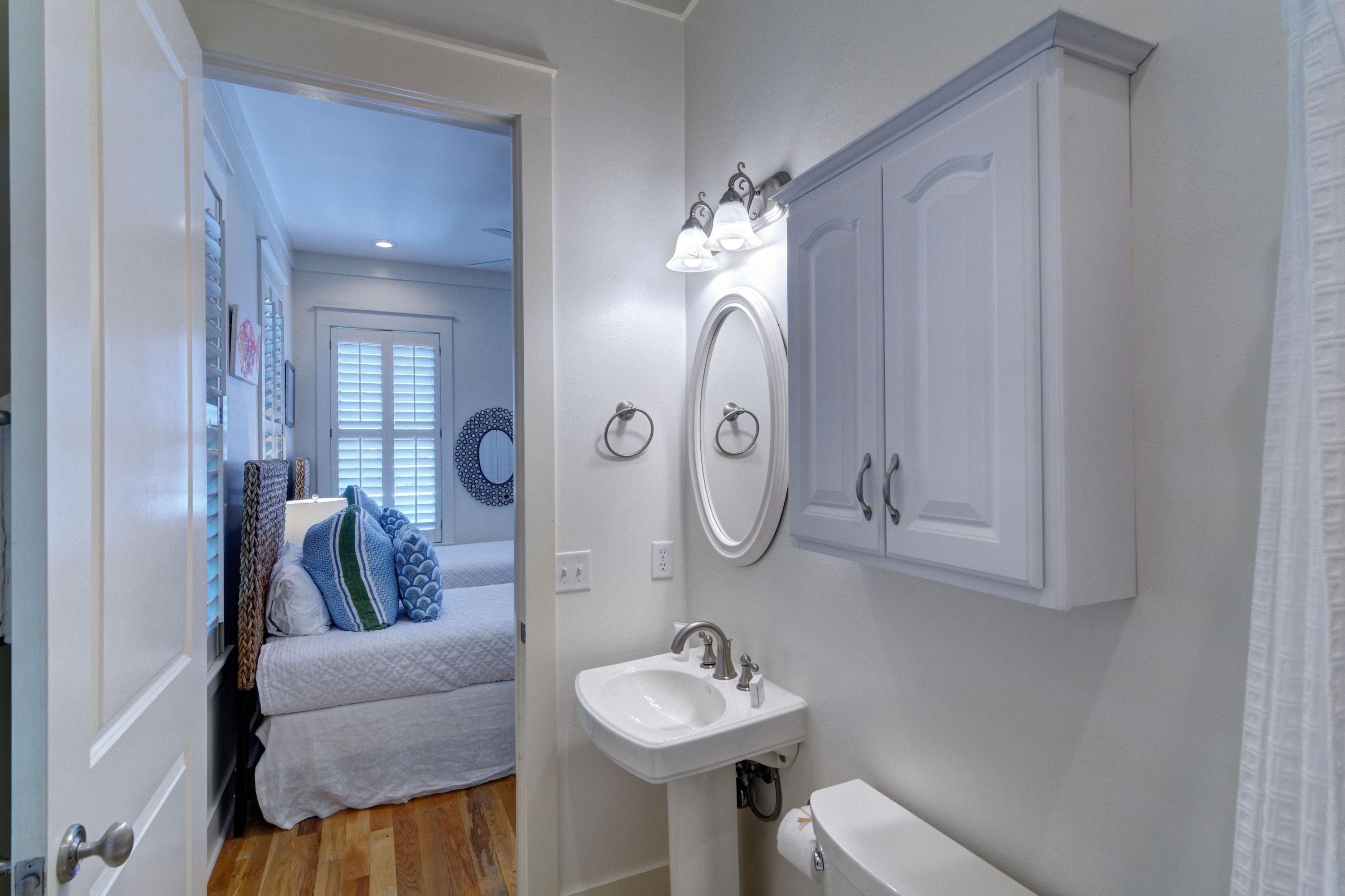 SUNSET BEACH - Residential