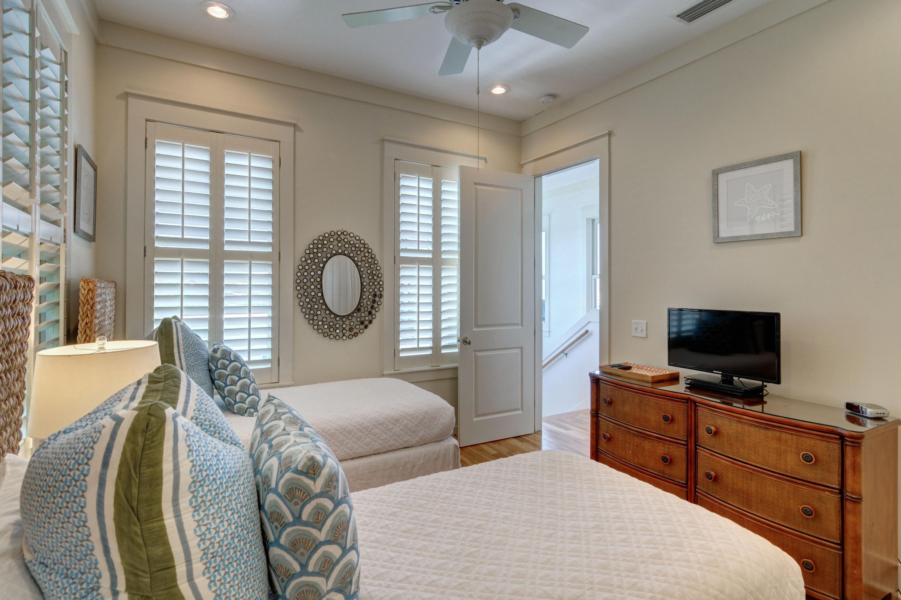 SUNSET BEACH - Residential