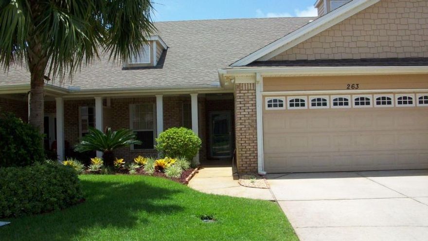 SPACIOUS TOWN HOME IN GREAT NEIGHBORHOOD. THIS TOWN HOME IS CLOSE TO EVERY THING. COMMUNITY HAS POOL..  RENT INCLUDES LAWN MAINTENANCE AND GARBAGE DISPOSAL. TOWNHOME HAS UPDATED KITCHEN, NEW HVAC, NEW ROOF AND FIREPLACE. THERE IS A SCREEN ROOM OFF GREAT ROOM FACING THE LAKE. NO LAWN MAINTENANCE FOR TENANTS. HOMEOWNERS ASSOCIATION TAKES CARE OF IT.