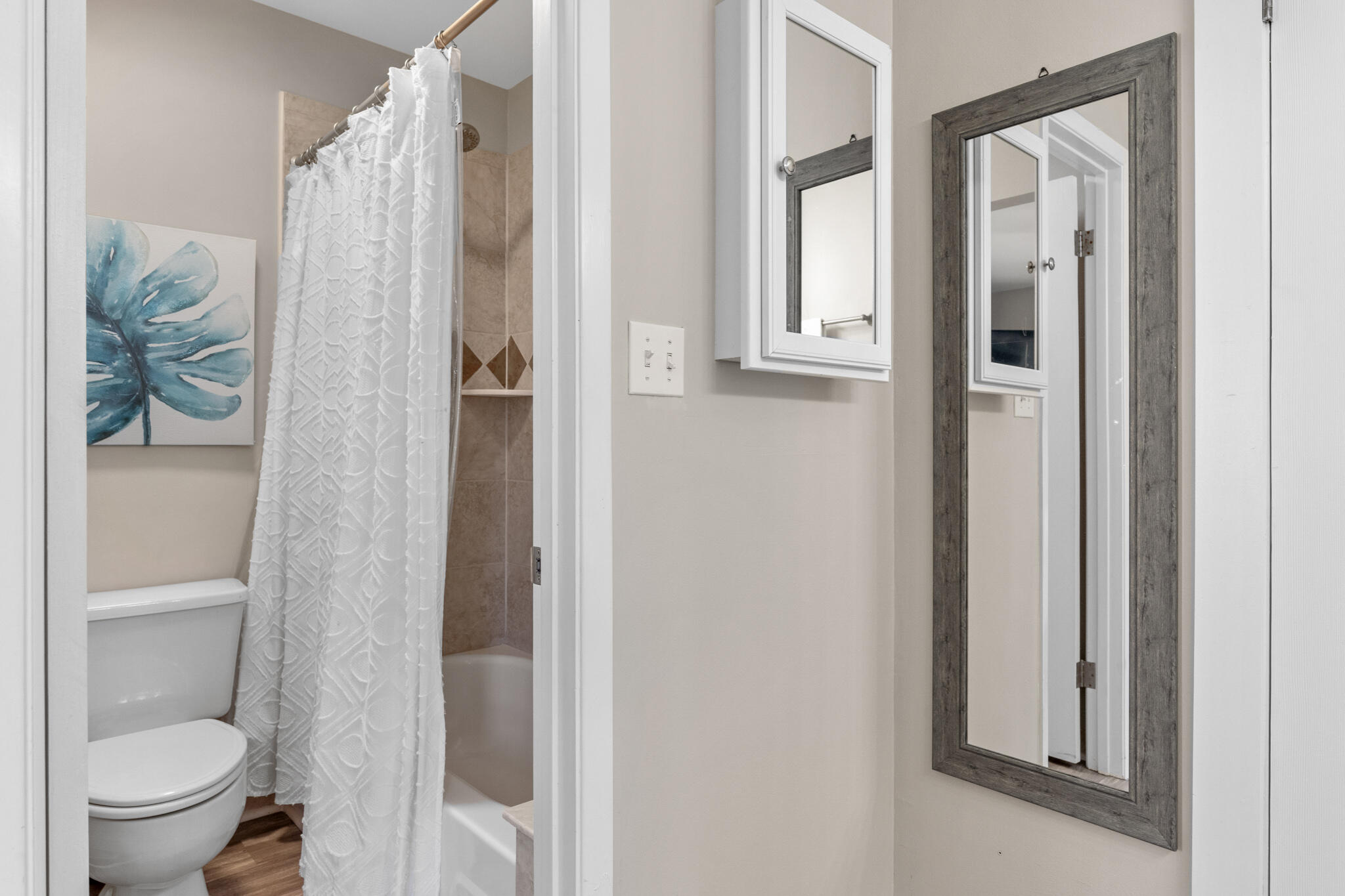 LINKSIDE VILLAGE UNIT 1 - Residential