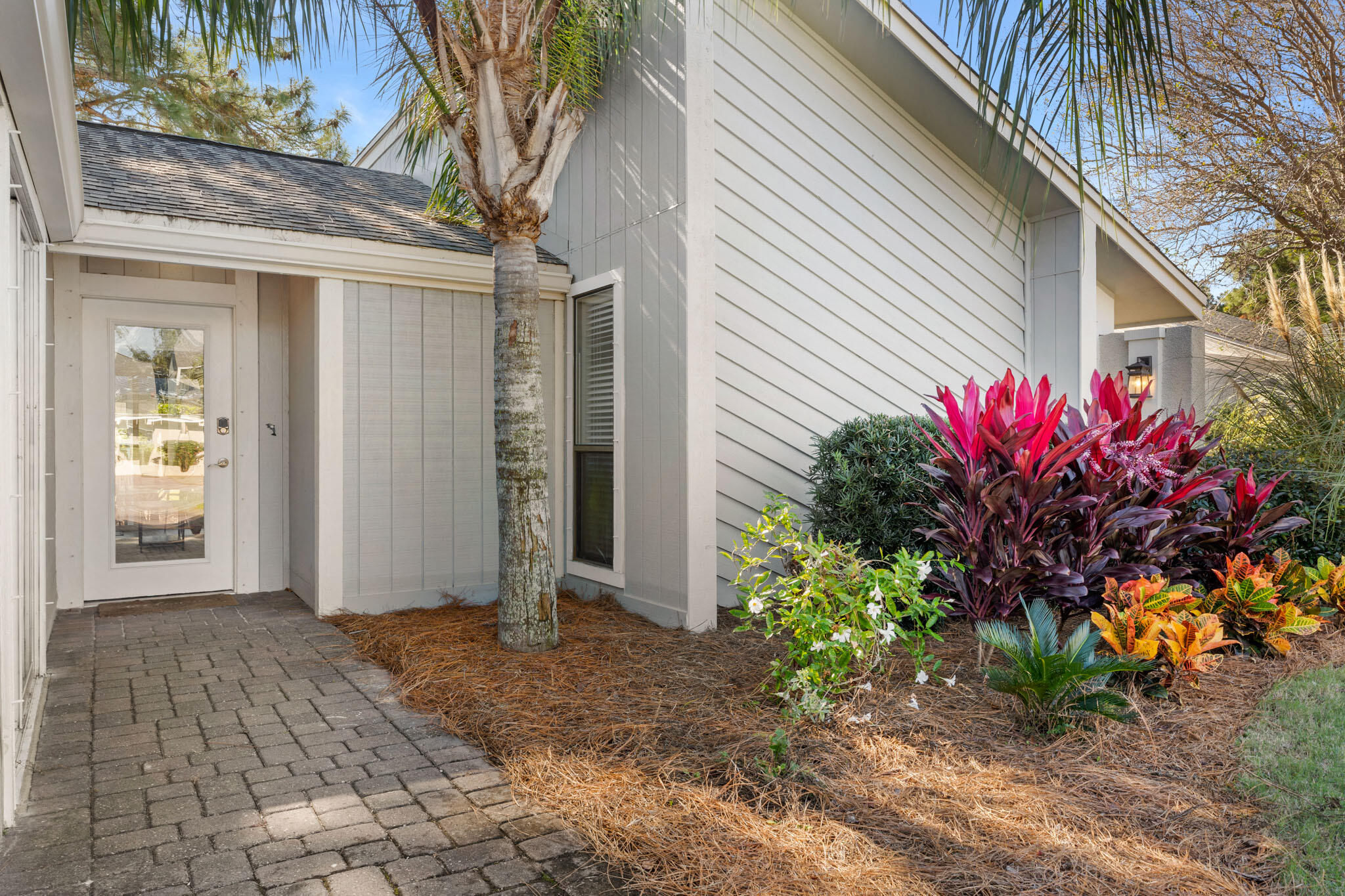 LINKSIDE VILLAGE UNIT 1 - Residential