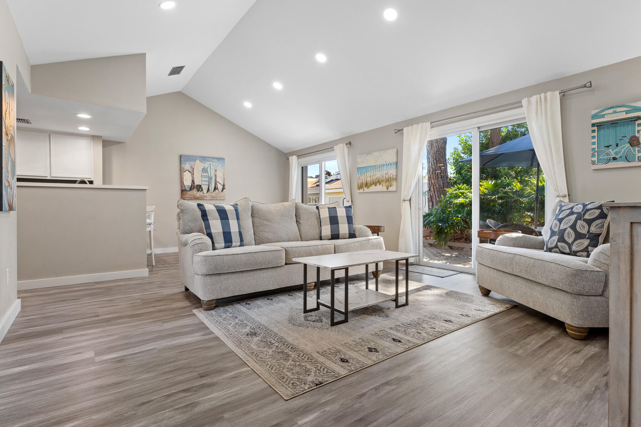 LINKSIDE VILLAGE UNIT 1 - Residential