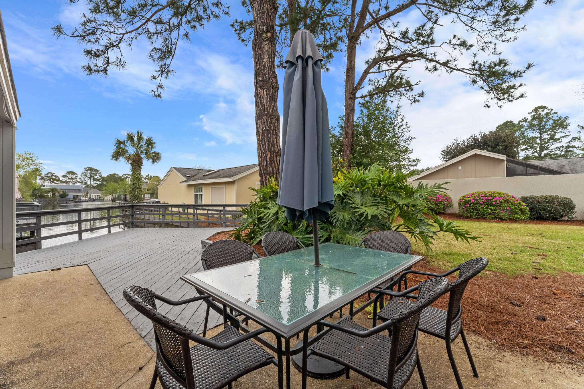 LINKSIDE VILLAGE UNIT 1 - Residential