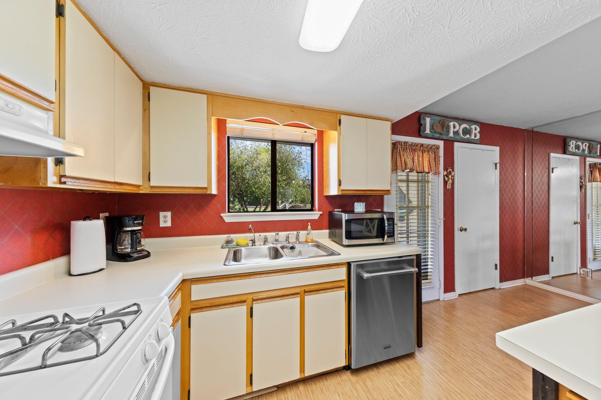 GULF HIGHLAND BEACH RESORT UNREC - Residential