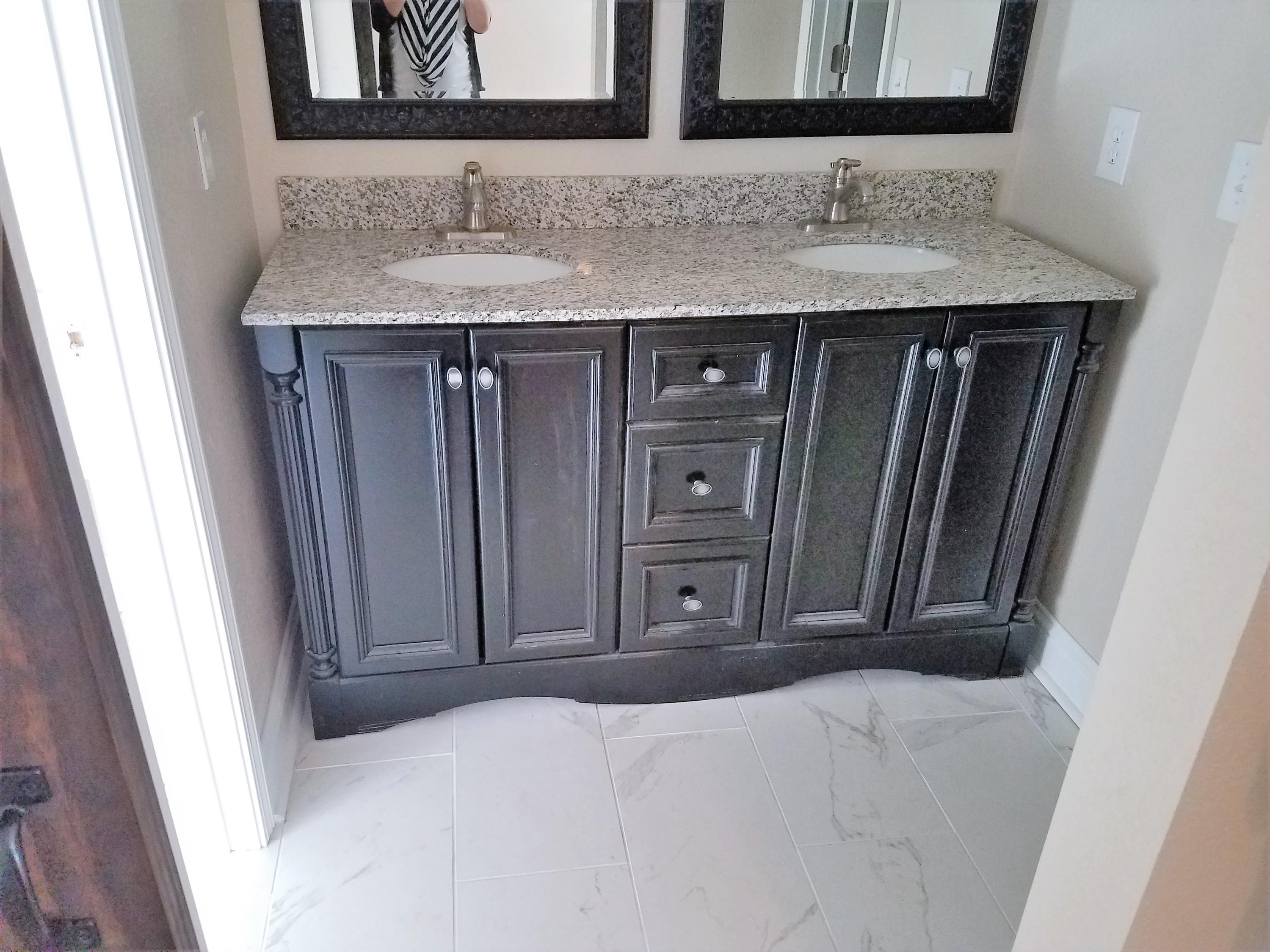 MARY ESTHER MANOR - Residential