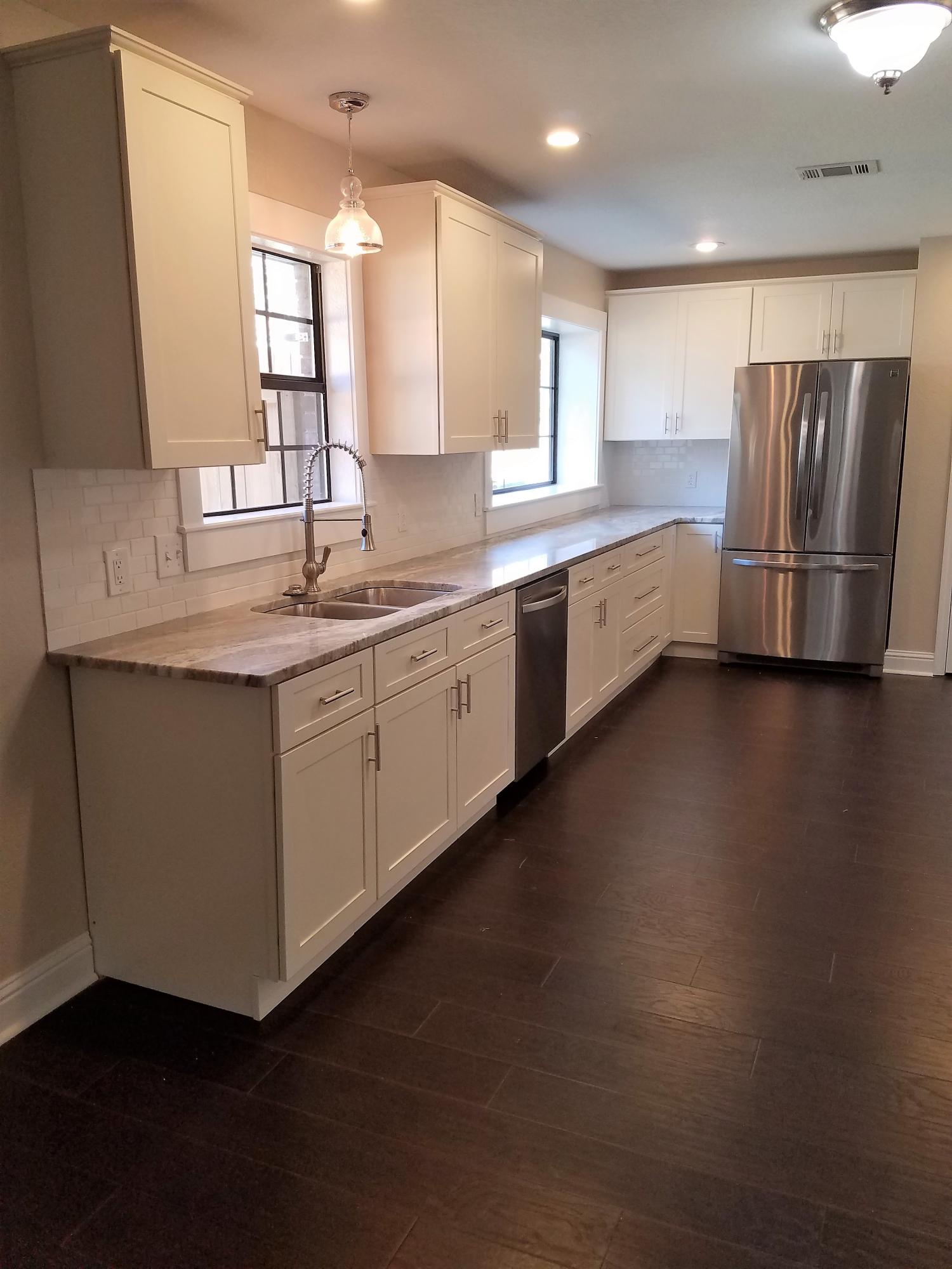 MARY ESTHER MANOR - Residential